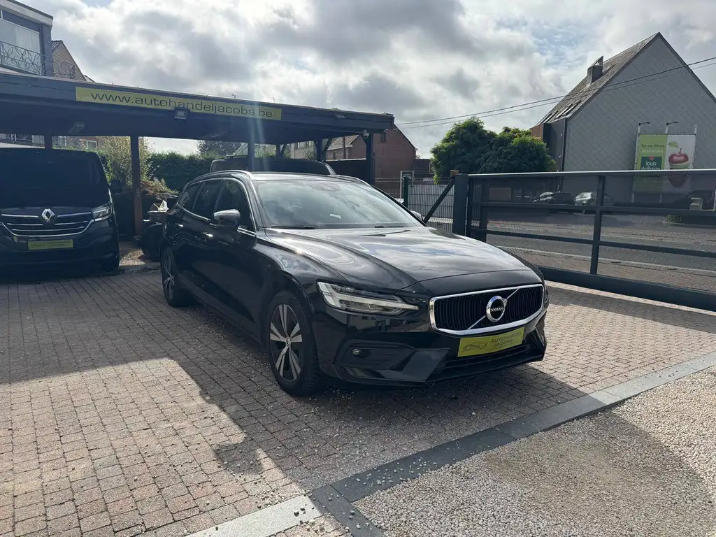 Volvo V60 — B4 D * MHEV * CAMERA * GPS * LANE * LEDER